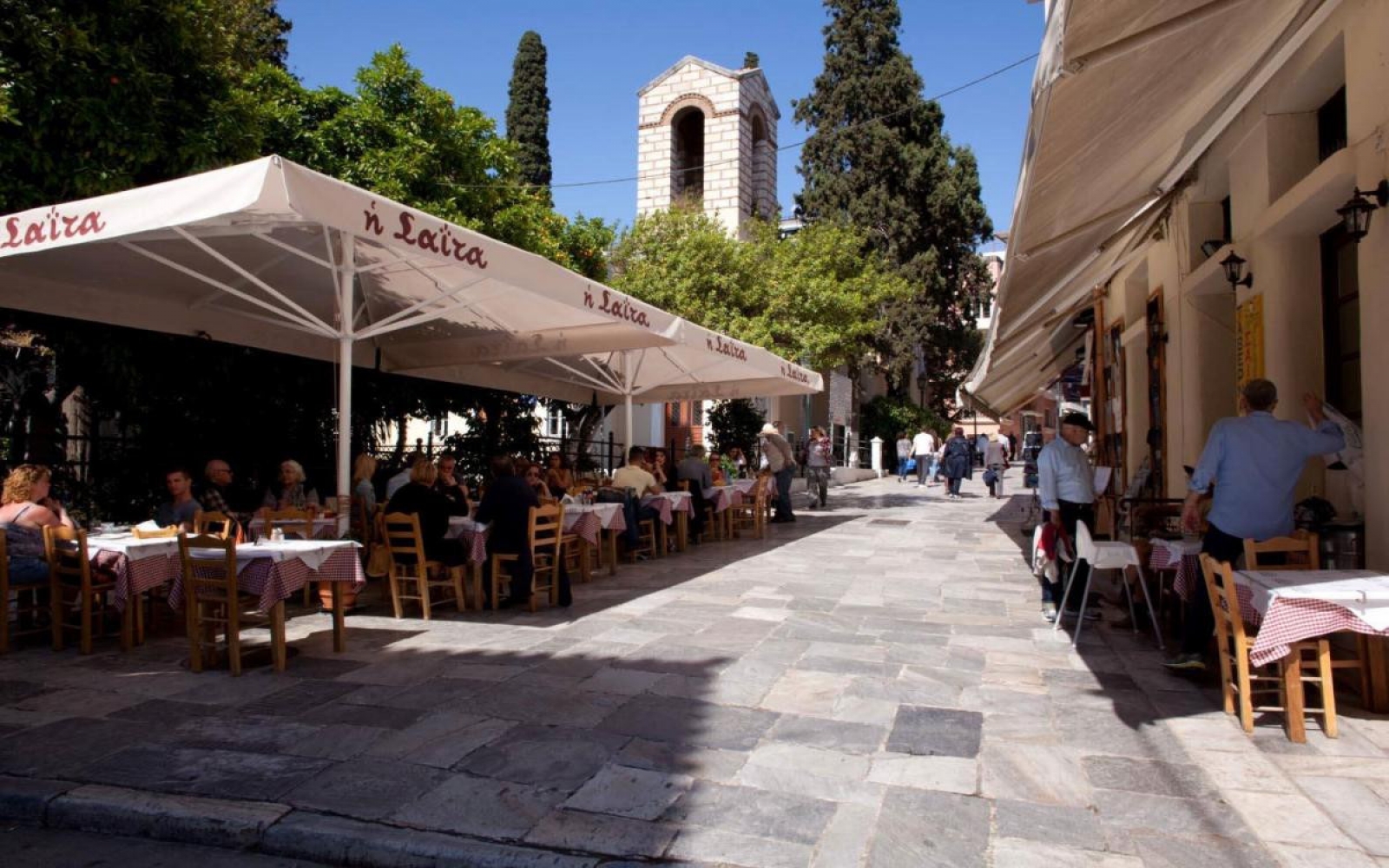 Best Traditional Taverns in Plaka, Athens (Where to Eat Like a Local)